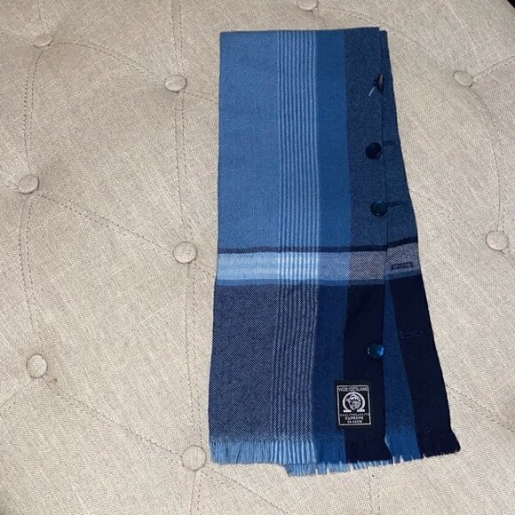 𝅺scarf 100% wool buttons - Picture 2 of 8